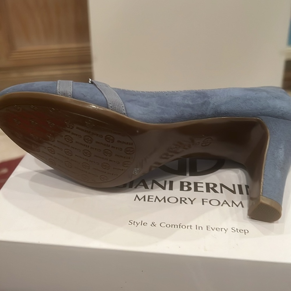 Gianni Bernini Memory Foam Pumps in Violetta Blue Vintage Jean Sz 8 NEW - Picture 10 of 17